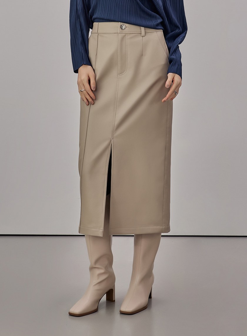 俐落前開岔皮革窄裙